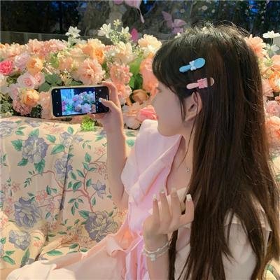 窗外是蓝星